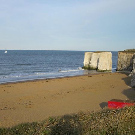 Bella, Two Bedroom Apartment Close To The Beach Margate Exterior foto